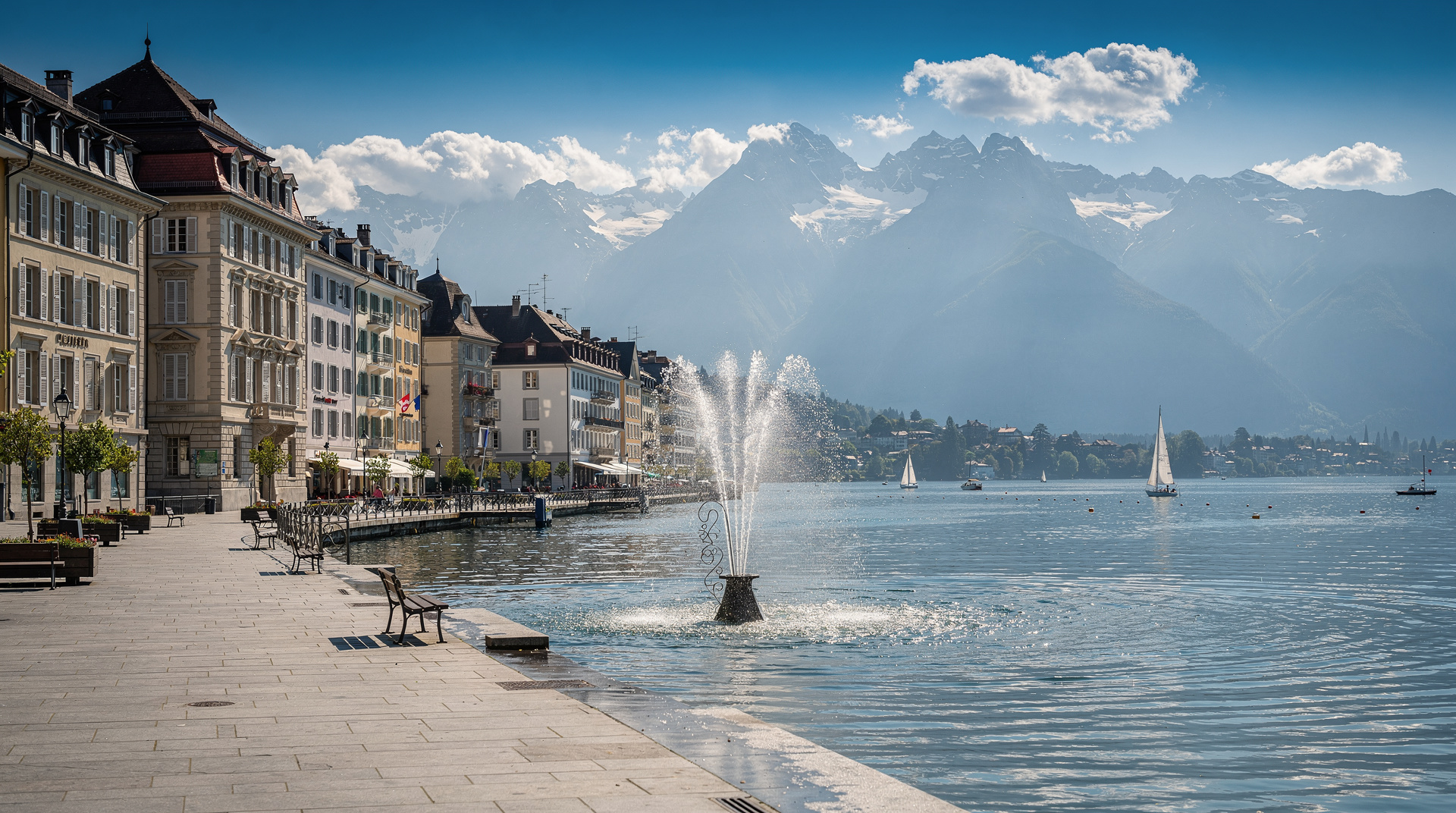 Geneva vs Zurich: which Swiss city should you visit?
